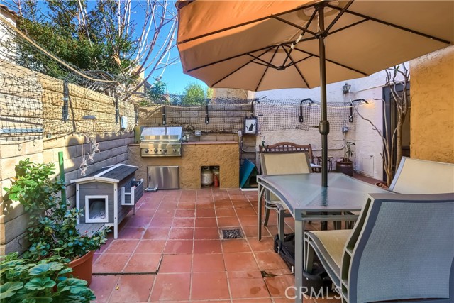 Private patio - with propane barbecue - great for entertaining!