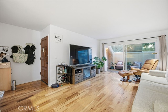 Detail Gallery Image 6 of 29 For 1101 W Macarthur #229,  Santa Ana,  CA 92707 - 1 Beds | 1 Baths