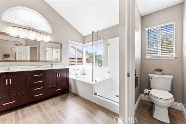 Detail Gallery Image 31 of 53 For 31885 Old Oak Rd, Rancho Santa Margarita,  CA 92679 - 5 Beds | 3 Baths