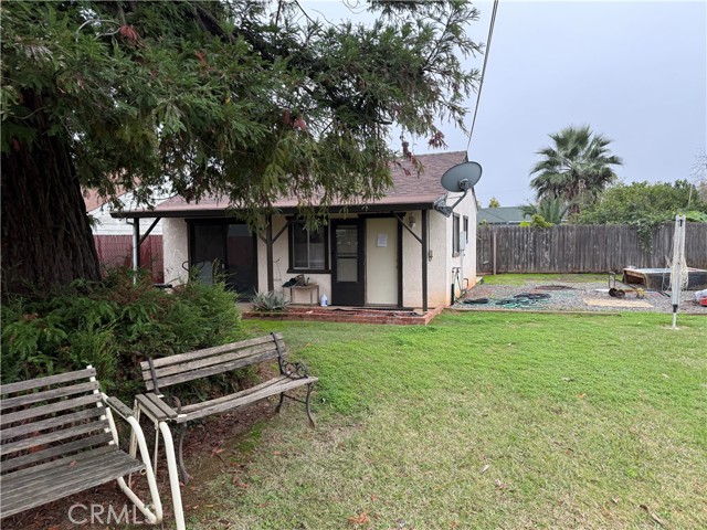 Detail Gallery Image 2 of 2 For 1043 Thermalito Ave, Oroville,  CA 95965 - 2 Beds | 1 Baths