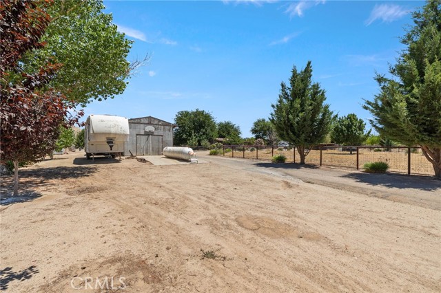 4333 Highway 33, New Cuyama CA: https://media.crmls.org/medias/8367eda2-1c6b-44dc-b2e0-8e2238c3550b.jpg