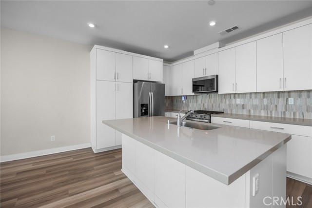 Detail Gallery Image 11 of 52 For 1206 W Cara, Anaheim,  CA 92805 - 2 Beds | 2/1 Baths