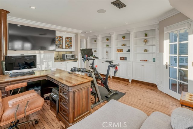 Detail Gallery Image 31 of 38 For 309 21st, Huntington Beach,  CA 92648 - 4 Beds | 3/1 Baths