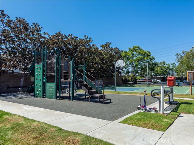 Detail Gallery Image 49 of 57 For 5506 W 149th Pl #10,  Hawthorne,  CA 90250 - 2 Beds | 2 Baths