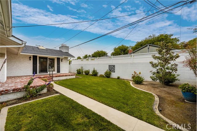 Detail Gallery Image 17 of 30 For 2102 Ostrom Ave, Long Beach,  CA 90815 - 3 Beds | 2 Baths