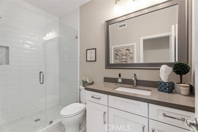 22 Serna, Rancho Santa Margarita CA: https://media.crmls.org/medias/836b88dc-dbf9-4ae5-967d-2a186f19da26.jpg