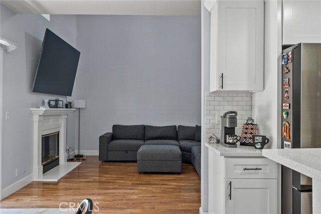 28341 Seco Canyon Road, Saugus CA: https://media.crmls.org/medias/836bb6bb-c71f-430e-abab-3d6338779826.jpg