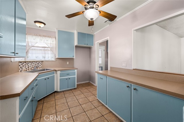 10917 Montecito Drive, El Monte CA: https://media.crmls.org/medias/836bec0f-ead5-4bc1-b332-ea503ac5ba70.jpg