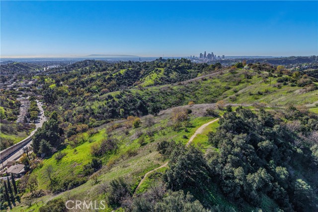 Detail Gallery Image 43 of 56 For 4239 via Arbolada #303,  Los Angeles,  CA 90042 - 2 Beds | 2 Baths