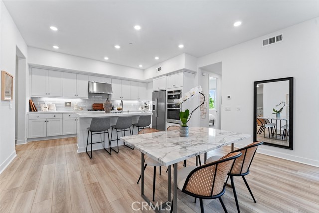 167 Sash, Irvine CA: https://media.crmls.org/medias/836c8c0e-4d8d-4048-8aff-b2a006069ef4.jpg
