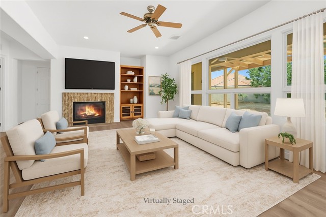 10102 Lace Cascade Court, Bakersfield CA: https://media.crmls.org/medias/836cc0c6-b3ff-450a-b94d-5eb5762277d7.jpg