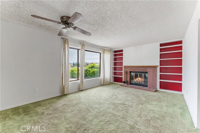 17105 Aragon Drive, Perris CA: https://media.crmls.org/medias/836dcde7-4efb-4d6c-9a31-2efd97c48c0d.jpg