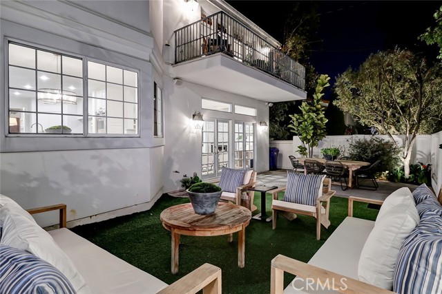 742 31st Street, Manhattan Beach, California 90266, 5 Bedrooms Bedrooms, ,2 BathroomsBathrooms,Residential,Sold,31st,SB22034184