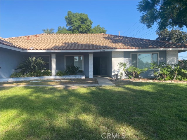 Detail Gallery Image 1 of 38 For 2106 Oxford Ave, Claremont,  CA 91711 - 4 Beds | 3 Baths