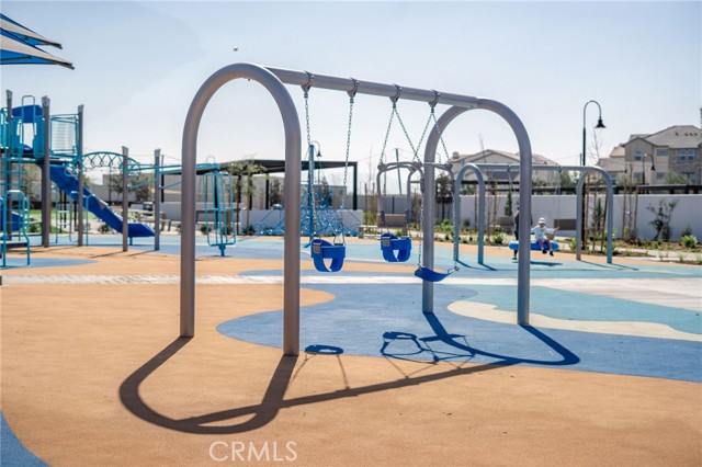 Detail Gallery Image 20 of 22 For 12720 Hampton Ave, Corona,  CA 92880 - 2 Beds | 2/1 Baths