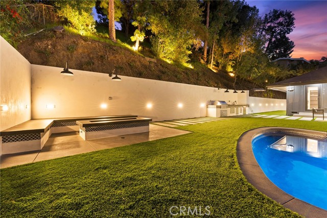 Detail Gallery Image 45 of 56 For 3814 Royal Meadow Rd, Sherman Oaks,  CA 91403 - 5 Beds | 4/1 Baths