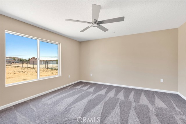 20020 Symeron Road, Apple Valley CA: https://media.crmls.org/medias/836fe6b4-e398-46f2-aa73-a727dd4d9856.jpg