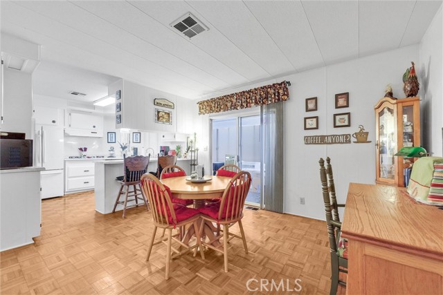 Detail Gallery Image 9 of 29 For 1251 Lugonia Ave #3,  Redlands,  CA 92374 - 2 Beds | 2 Baths