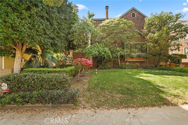 Detail Gallery Image 36 of 38 For 209 S Oakland Ave #D,  Pasadena,  CA 91101 - 3 Beds | 2/1 Baths