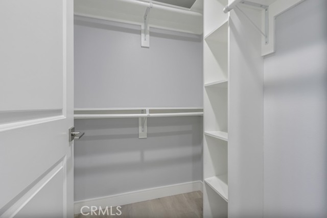529 W 80th Street, Los Angeles CA: https://media.crmls.org/medias/8370e060-3ecd-42ba-a18a-777152077eb4.jpg