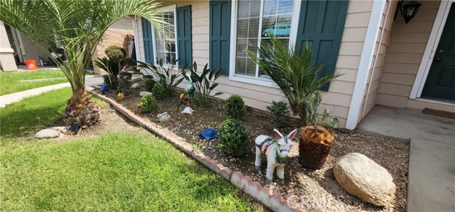 Detail Gallery Image 3 of 35 For 935 Cirrus, San Jacinto,  CA 92582 - 3 Beds | 2 Baths