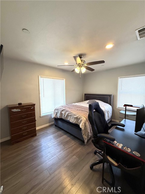 13906 S Kalsman Avenue, Compton CA: https://media.crmls.org/medias/8372986d-281f-459e-8457-90f76784f6ef.jpg