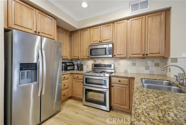 Detail Gallery Image 13 of 47 For 29 Blazewood, Lake Forest,  CA 92610 - 3 Beds | 2/1 Baths