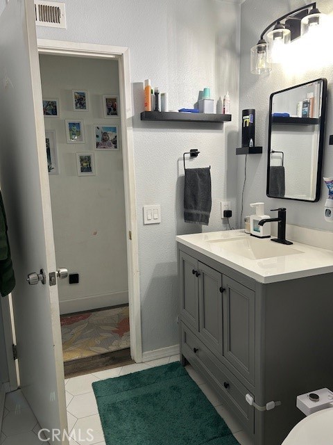 10591 Lakeside S Drive, Garden Grove CA: https://media.crmls.org/medias/8373e031-f25c-43f7-832a-5458e2980963.jpg