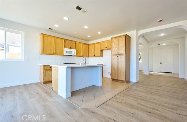 5 Bed Home for Sale in Victorville, California