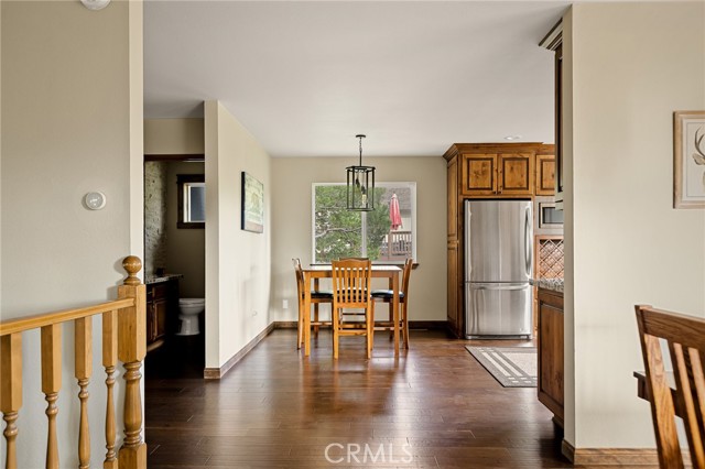 Detail Gallery Image 17 of 41 For 386 Rainier Rd, Lake Arrowhead,  CA 92352 - 4 Beds | 3/1 Baths
