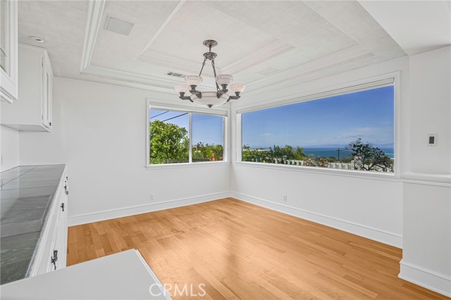 Detail Gallery Image 15 of 20 For 117 Paseo De Granada, Redondo Beach,  CA 90277 - 4 Beds | 3 Baths