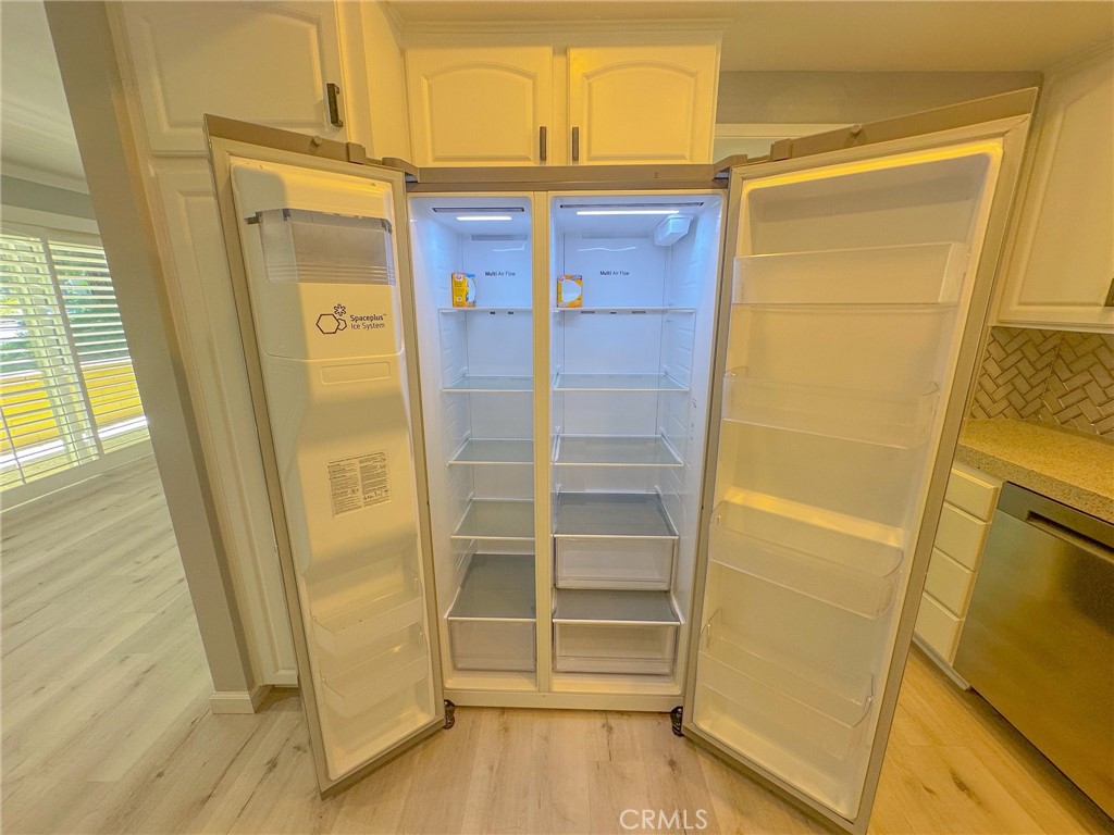 https://media.crmls.org/medias/8375559b-3a0c-41bb-8e7a-bcc9a1ed89c2.jpg?preset=X-Large