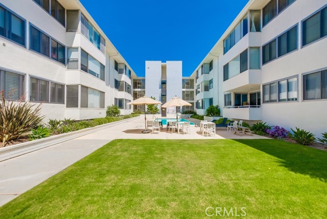 Detail Gallery Image 21 of 25 For 8701 Delgany Ave #305,  Playa Del Rey,  CA 90293 - 2 Beds | 2 Baths