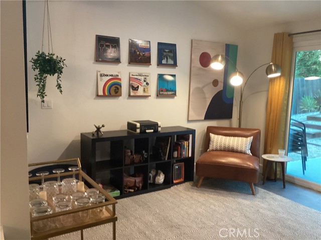 Detail Gallery Image 20 of 21 For 233 Almon Dr, Thousand Oaks,  CA 91362 - 3 Beds | 2 Baths