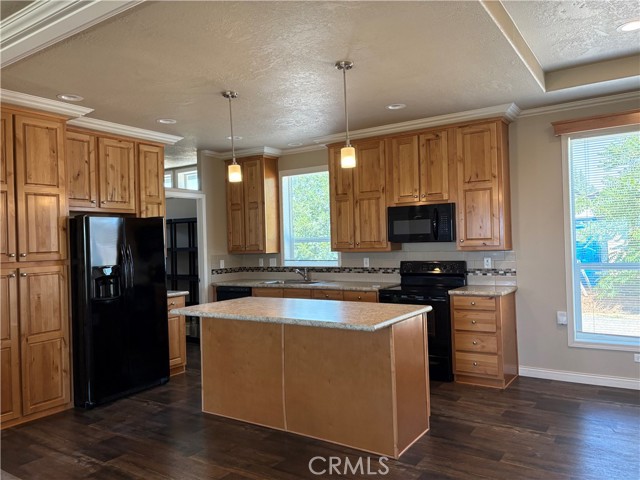 Detail Gallery Image 4 of 20 For 5548 Newland, Paradise,  CA 95969 - 2 Beds | 2 Baths