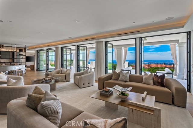 Detail Gallery Image 18 of 74 For 7 Sailview, Newport Coast,  CA 92657 - 7 Beds | 8/2 Baths