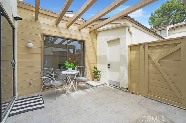 Detail Gallery Image 5 of 53 For 242 Mountain Ct, Brea,  CA 92821 - 3 Beds | 2 Baths