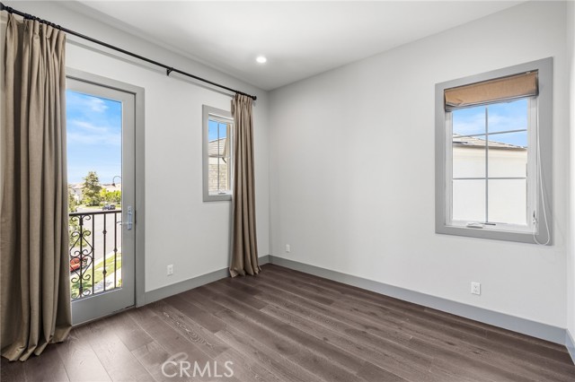 53 Thrasher, Irvine CA: https://media.crmls.org/medias/83774326-0abc-4937-8f89-65fff7e372cd.jpg