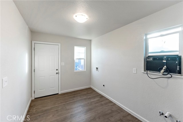 Detail Gallery Image 18 of 22 For 129 W Atchison, Fresno,  CA 93706 - 3 Beds | 2 Baths