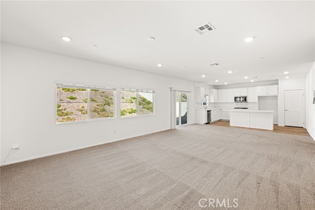 Detail Gallery Image 3 of 18 For 35286 Sorenstam, Beaumont,  CA 92223 - 3 Beds | 2/1 Baths