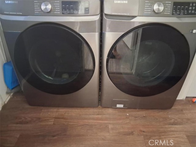 4901 Green River, Corona CA: https://media.crmls.org/medias/83795124-bf95-49de-9d61-27db0e98004a.jpg