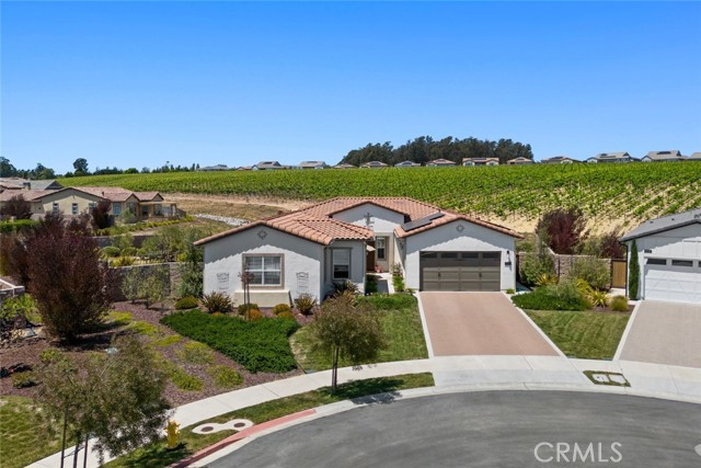 1330 Riley Lane, Nipomo CA: https://media.crmls.org/medias/837953b8-62cd-4687-b531-0d616117a186.jpg