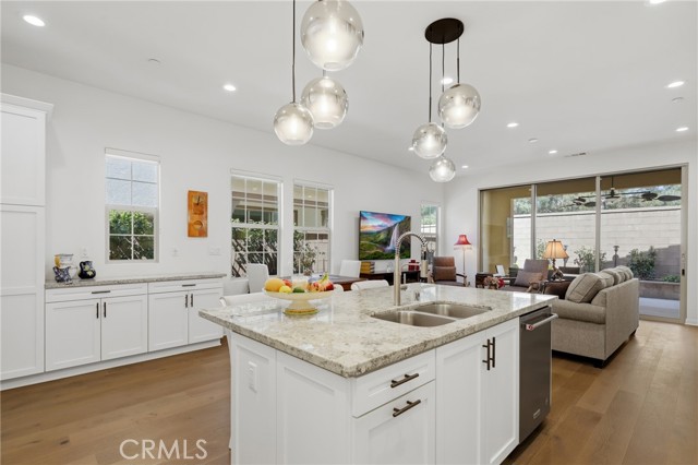 Detail Gallery Image 8 of 59 For 172 Palencia, Irvine,  CA 92618 - 2 Beds | 2/1 Baths