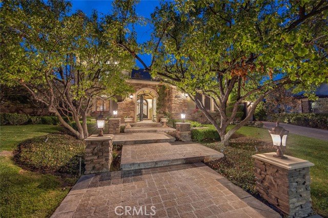 25769 Oak Leaf Court, Valencia CA: https://media.crmls.org/medias/837b186c-eb92-42c3-b7b6-0847428704af.jpg