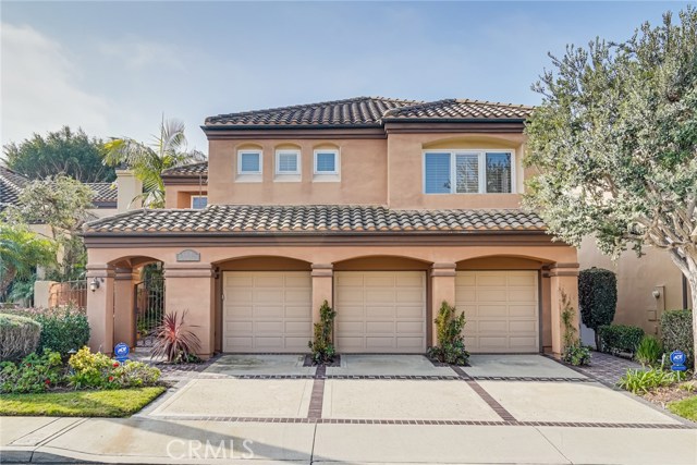 6362 Doral Dr, Huntington Beach, CA 92648