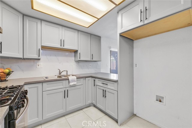 Detail Gallery Image 15 of 29 For 13388 Wisteria Pl, Chino,  CA 91710 - 4 Beds | 2 Baths