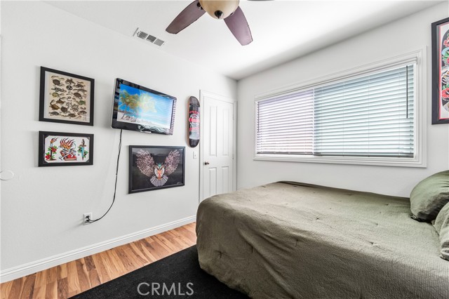 715 Olive Avenue, Huntington Beach CA: https://media.crmls.org/medias/837cad5e-97b5-4729-a120-9621103dde5c.jpg