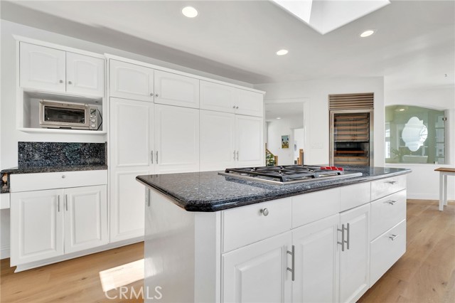 1021 Avenue D, Redondo Beach, California 90277, 4 Bedrooms Bedrooms, 0 ,2 BathroomsBathrooms,Residential,For Sale,Avenue D,0,SB26127548