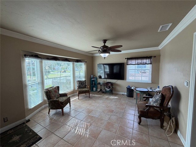 Detail Gallery Image 7 of 31 For 5707 Bigelow St, Lakewood,  CA 90713 - 3 Beds | 2/1 Baths