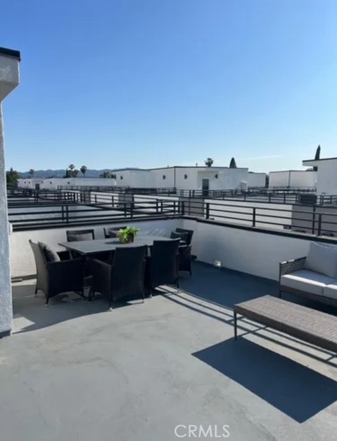 6719 Sepulveda Boulevard, Van Nuys CA: https://media.crmls.org/medias/837d585c-7d9d-4e52-a0dc-ce3362a64088.jpg